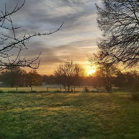Country Retreat At Judd'S Folly Hotel Faversham Buitenkant foto